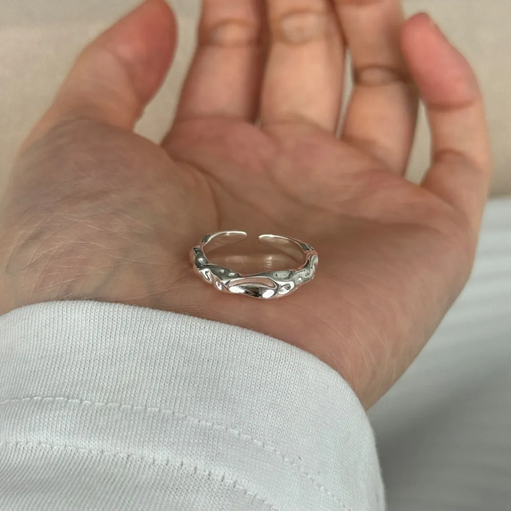Silver adjustable opening ring with irregular shape for women, electroplated finish, average size