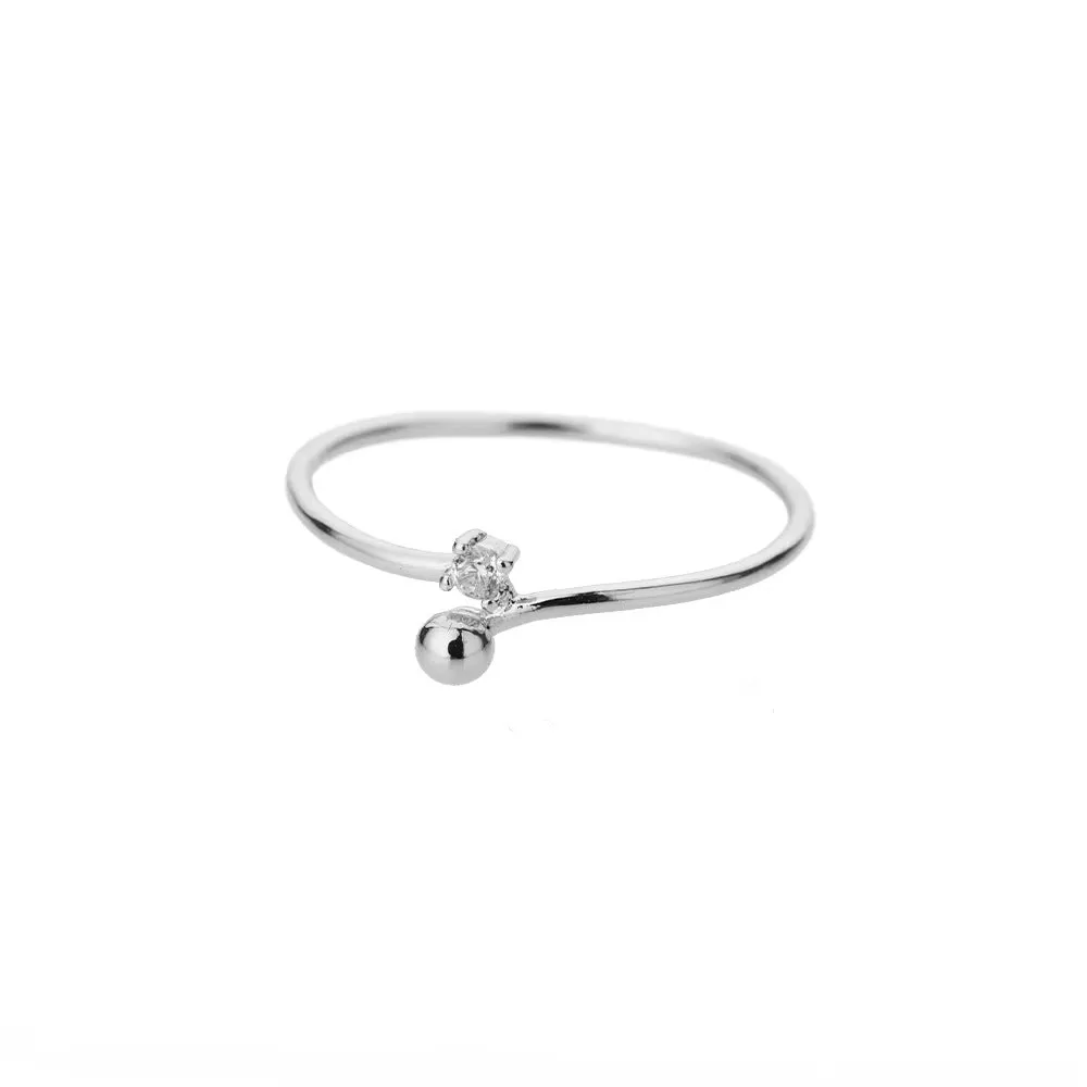 Women's 18K gold plated copper geometric heart zircon stacked ring, size No 7, on finger