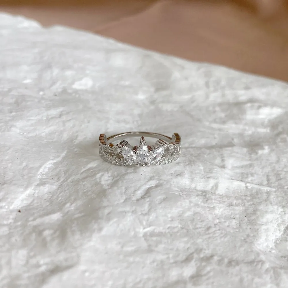 Sterling silver crown fashion OL women's ring with electroplated finish in size No 7