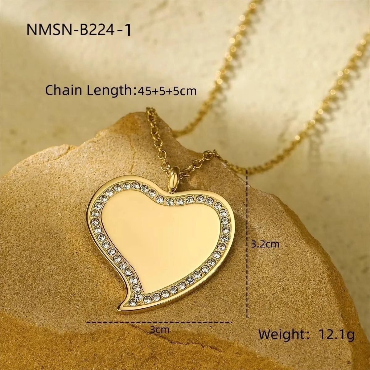 Geometric stainless steel necklace with 18K purity pendant in round shape on regular chain