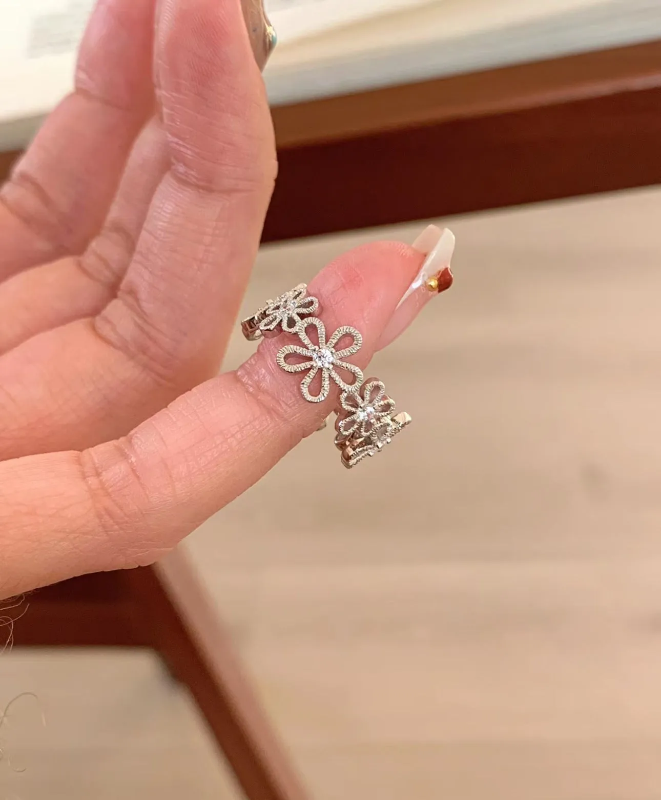 Lace hollow five petal flower ring on finger, copper electroplated finish, flower and geometric shape, women's Japan Korea style accessory