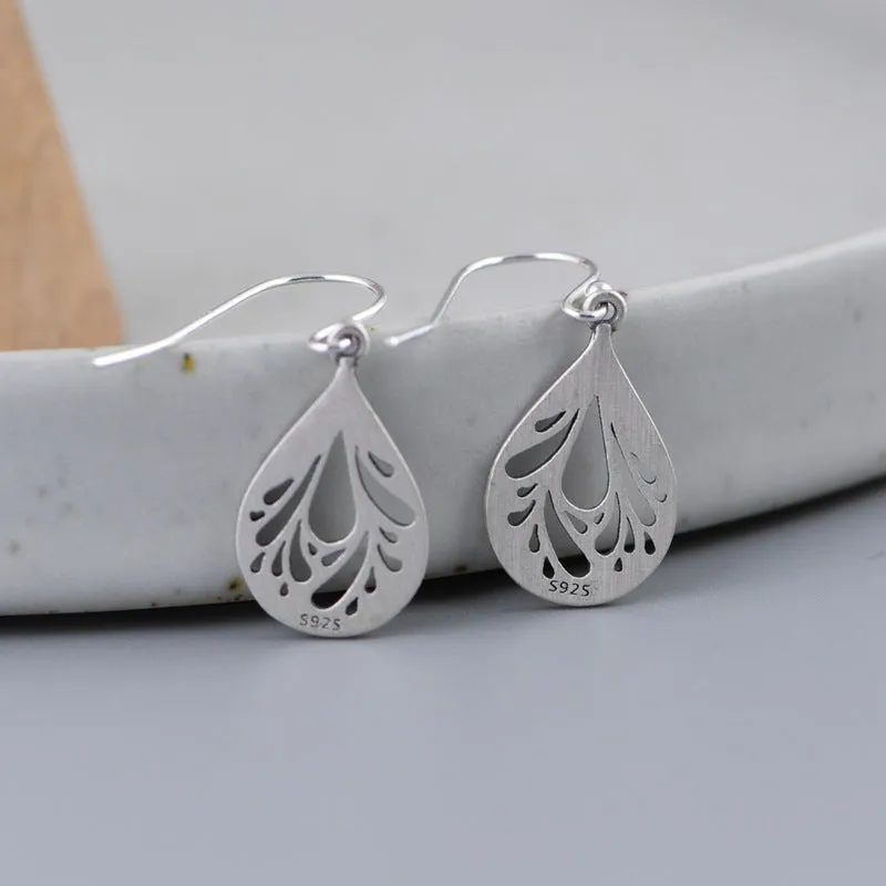 Retro hollow water drops earrings in 925 sterling silver with drop shape design