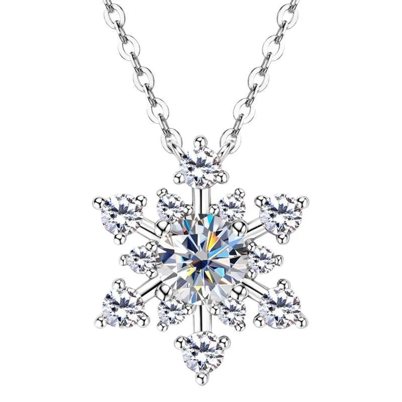 Snowflake moissanite pendant necklace in 925 silver with O-ring chain, gold colour