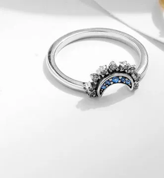 Twin wind sun moon 925 sterling silver ring, asymmetric design, on index finger, US size 7 54mm, colour 2004 Sun