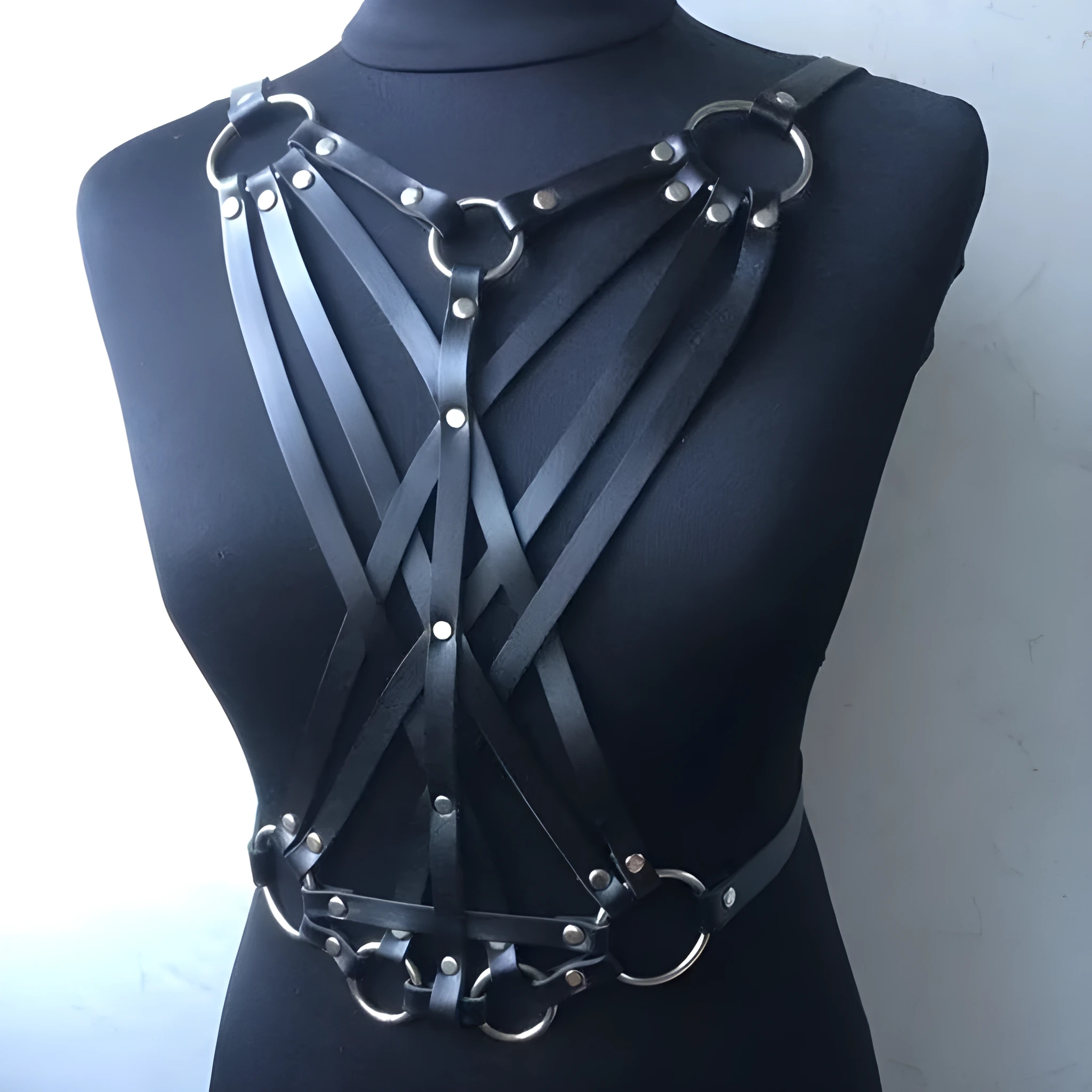 Women's PU imitation leather waist cover in Black