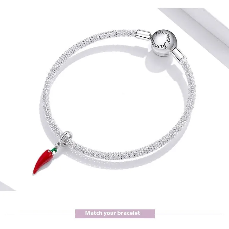 Korean style pepper leaf shaped pendant in S925 sterling silver with a BSC461 electroplated finish.