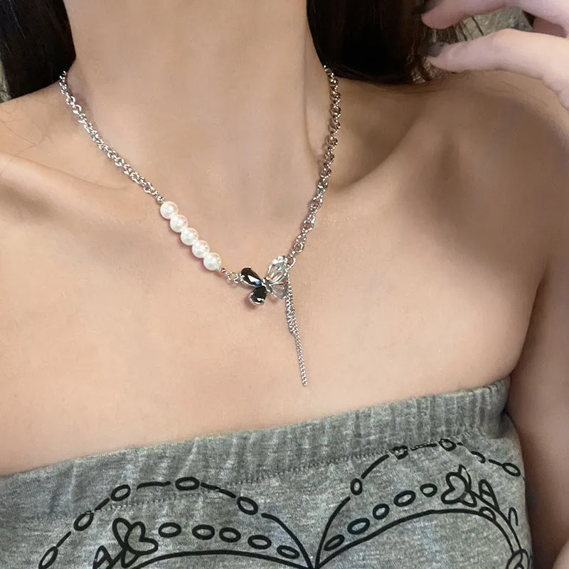 Normcore double-layer necklace for women with retro rhinestone geometric pendant and alloy chain