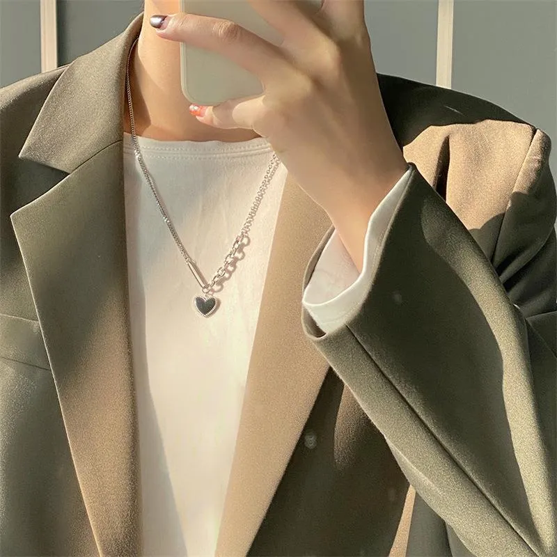 Normcore double-layer necklace for women with retro rhinestone geometric pendant and alloy chain