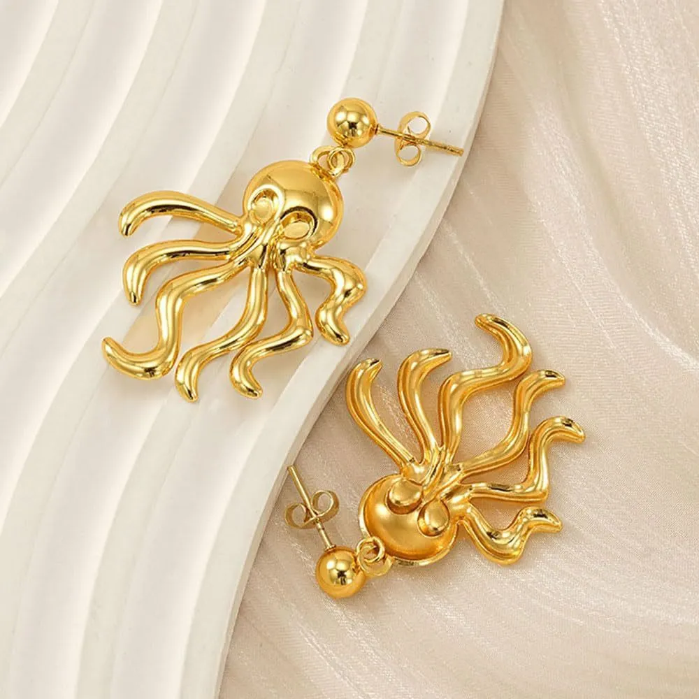 Gold octopus stud earrings made of stainless steel in minimalist retro style