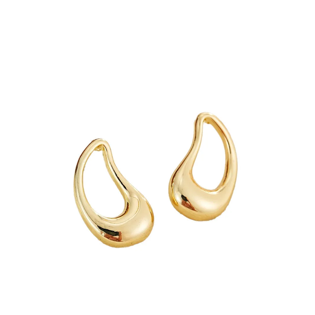 Geometric irregular dangle earrings in silver alloy, lightweight design for women