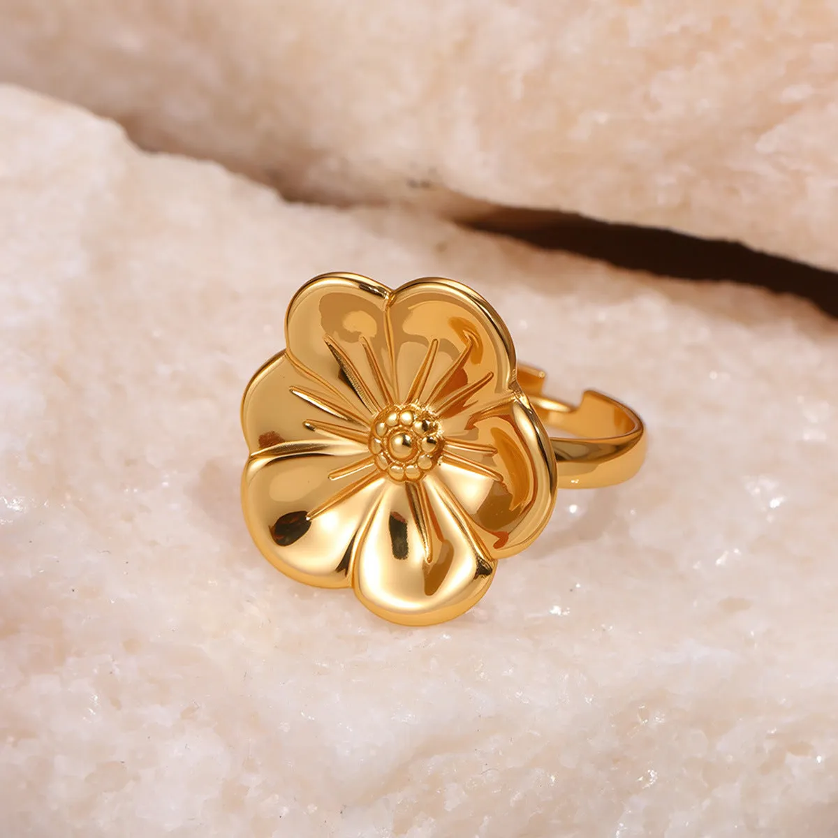 Stainless steel open design geometry ring with flower ocean pattern for women in affordable luxury style