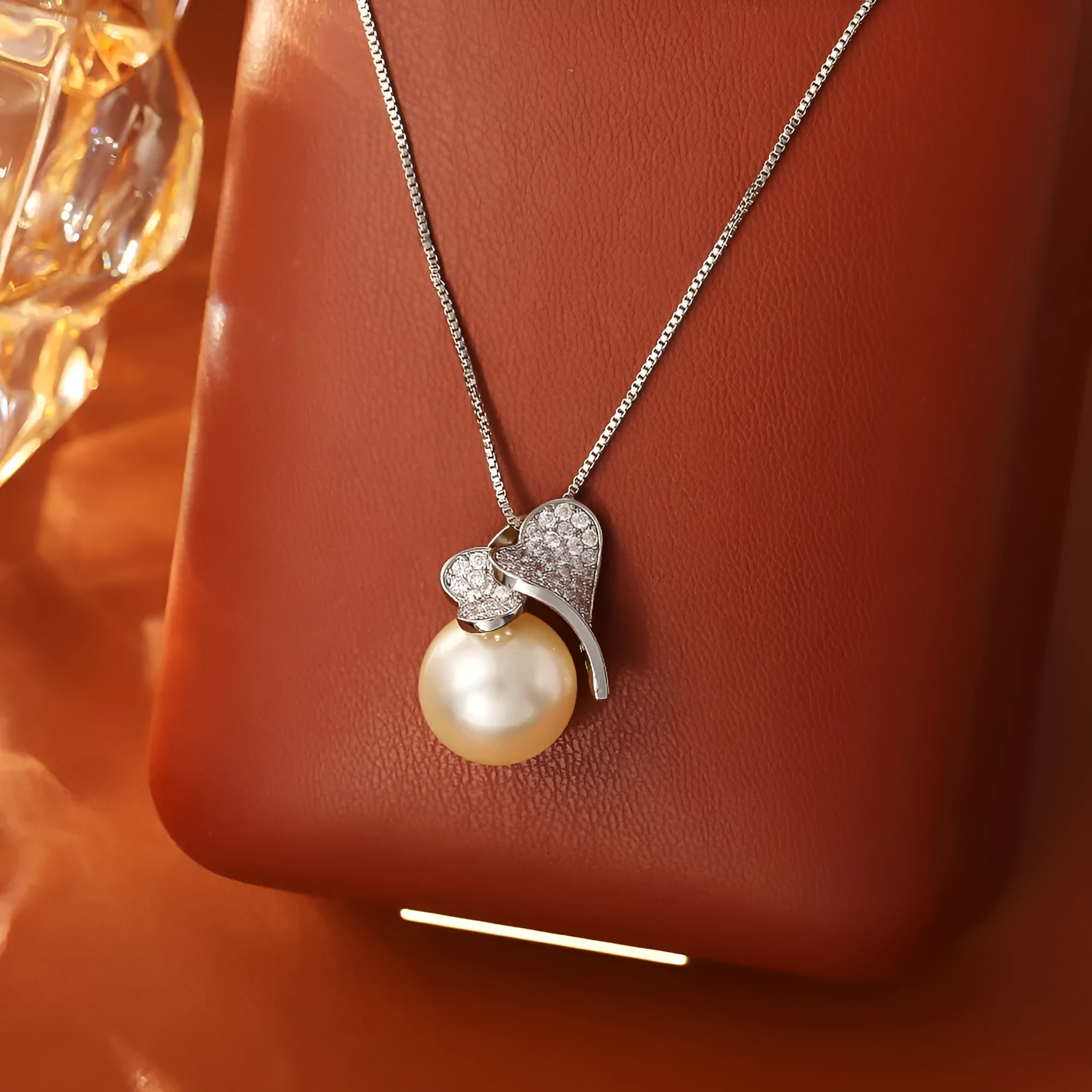 Pearl leaf necklace with real gold plating, copper chain, adjustable 41-50cm, gray pearl option