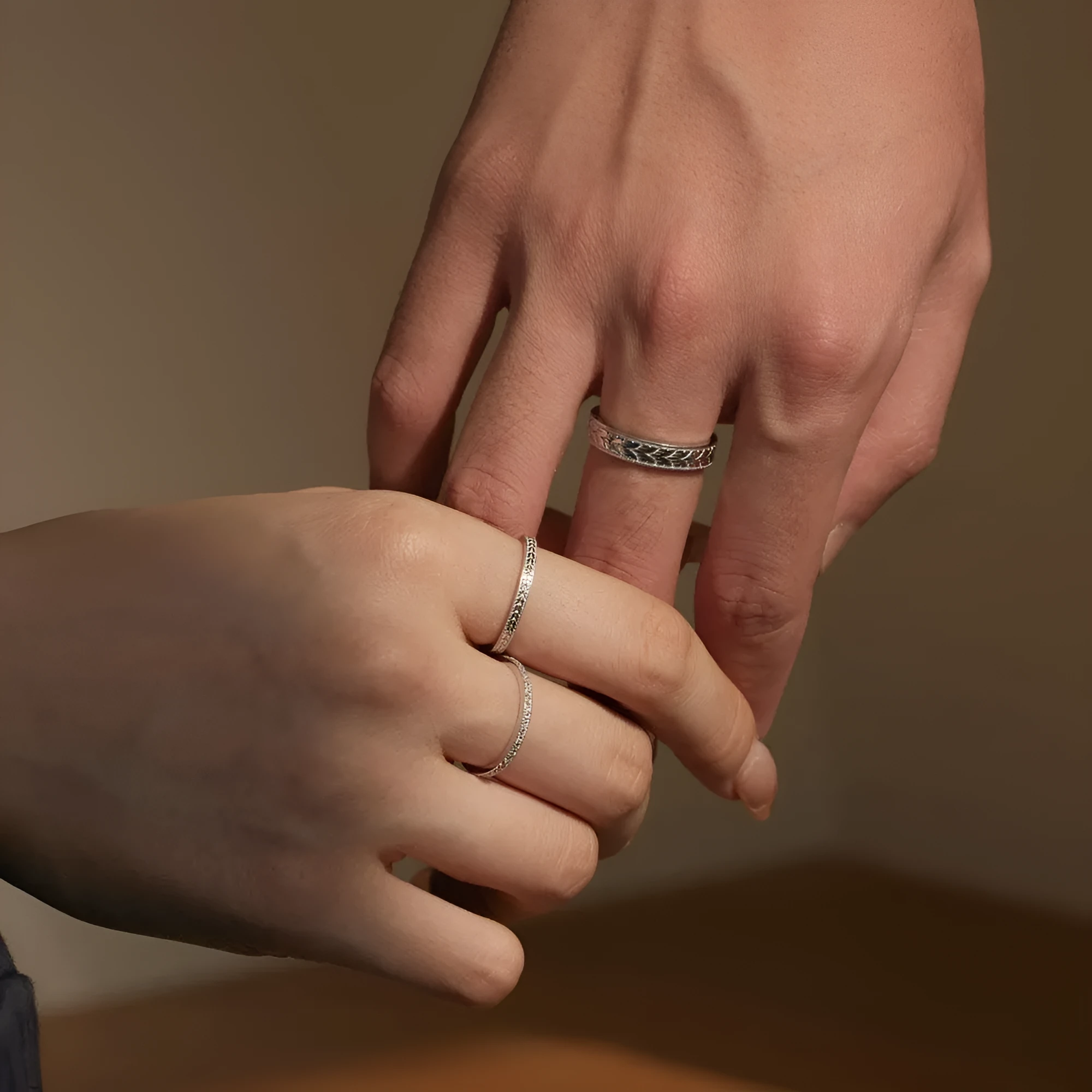 Sterling silver ring with electroplated platinum finish, geometry shape, round element, unisex size option.