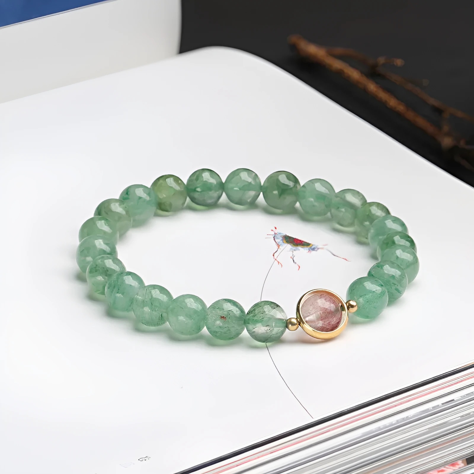 Green strawberry quartz hand-woven bracelet with 7.5mm beads in geometric single circle design