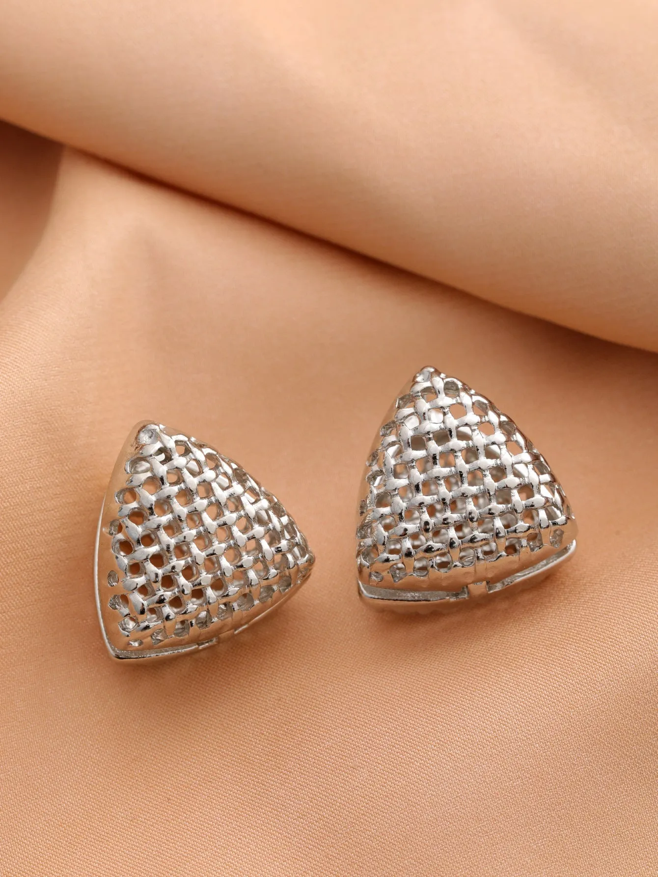 Fashion grid versatile temperament earrings in metal stud style