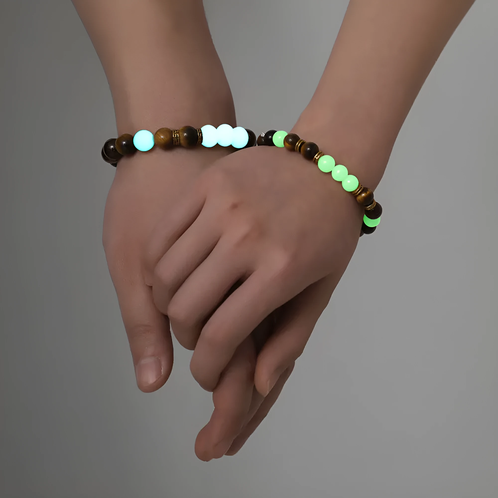 Geometric luminous couple bracelets in amber Y552 colour with simple patterns
