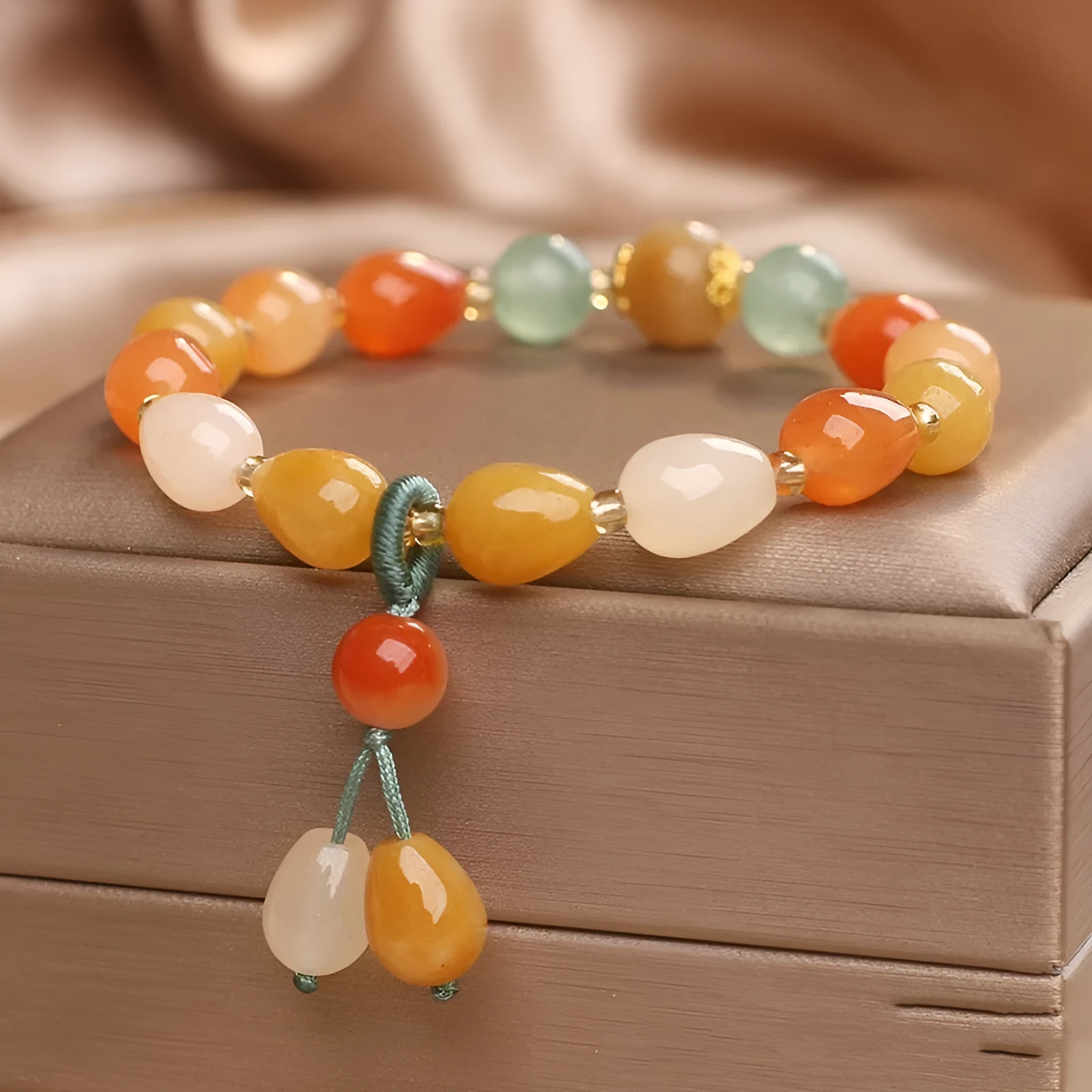 Natural obsidian jinsi jade bracelet with gold silk water drop colour, women's ethnic style accessory