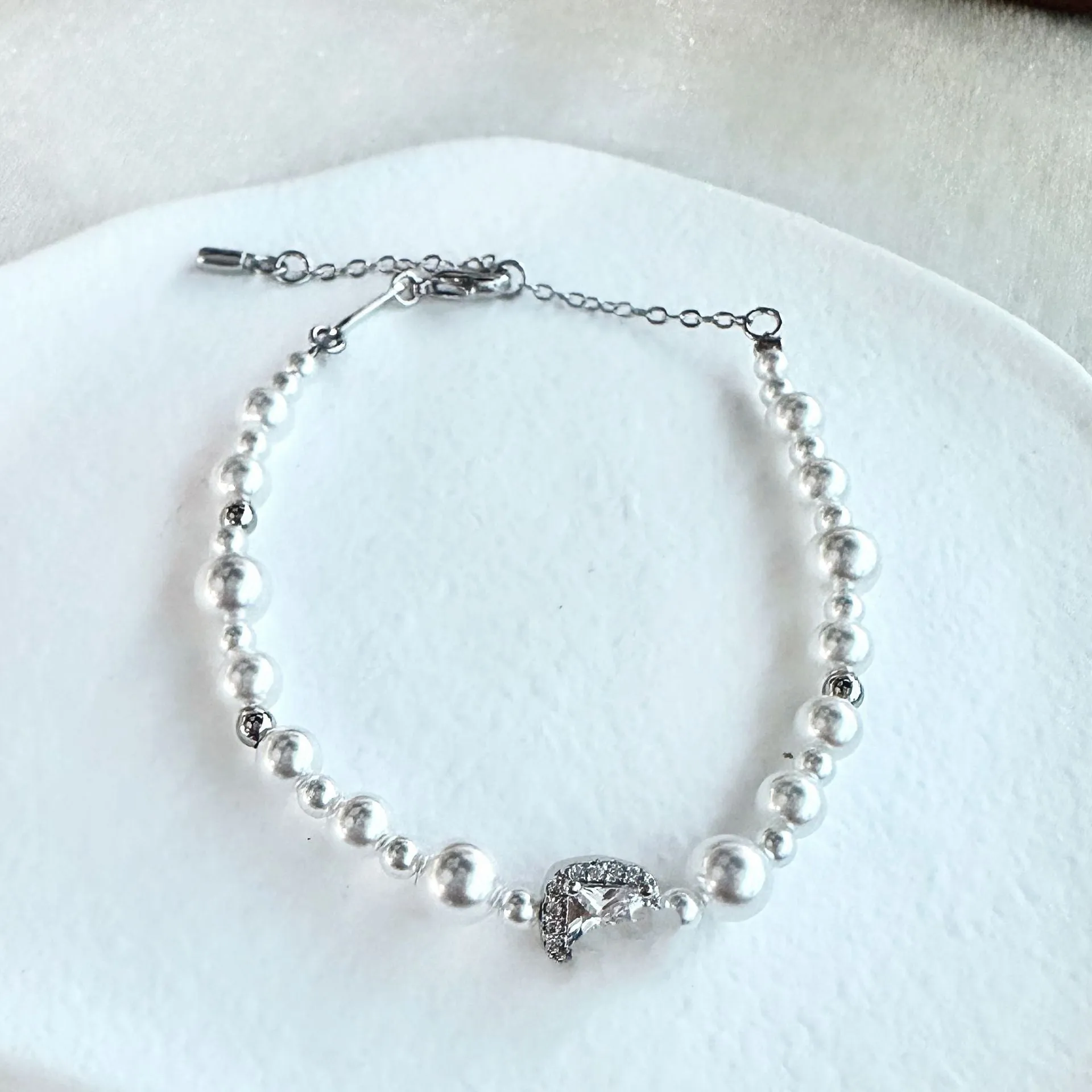 Bubble Cube Candy all-match clavicle chain bracelet earrings set with imitation pearl and zircon in white