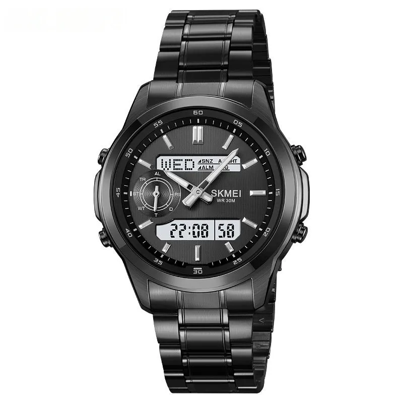 Men's luminous steel strap watch with multifunctional dial in gold finish