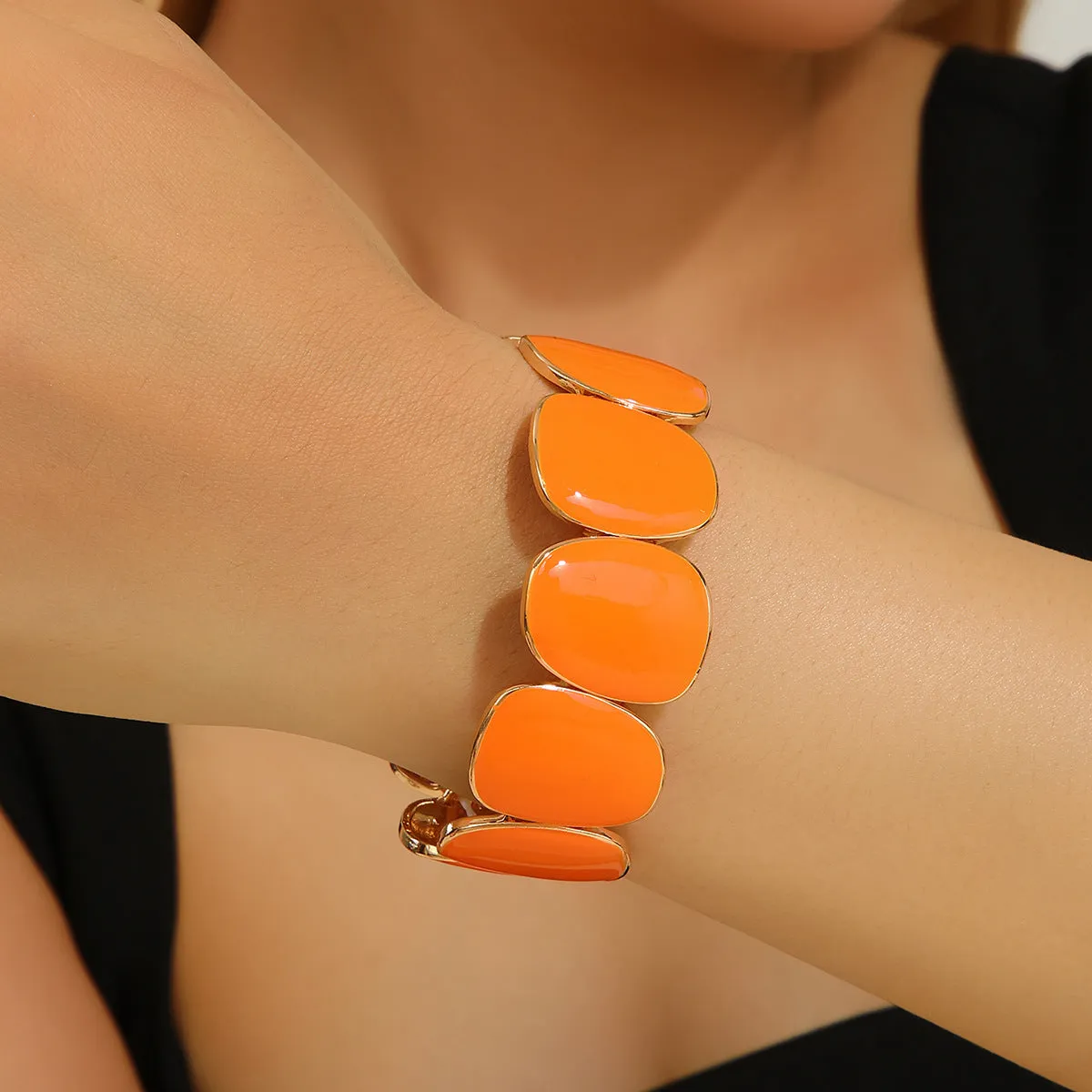 Adjustable coloured bracelet with metal toggle clasp, available in five colours