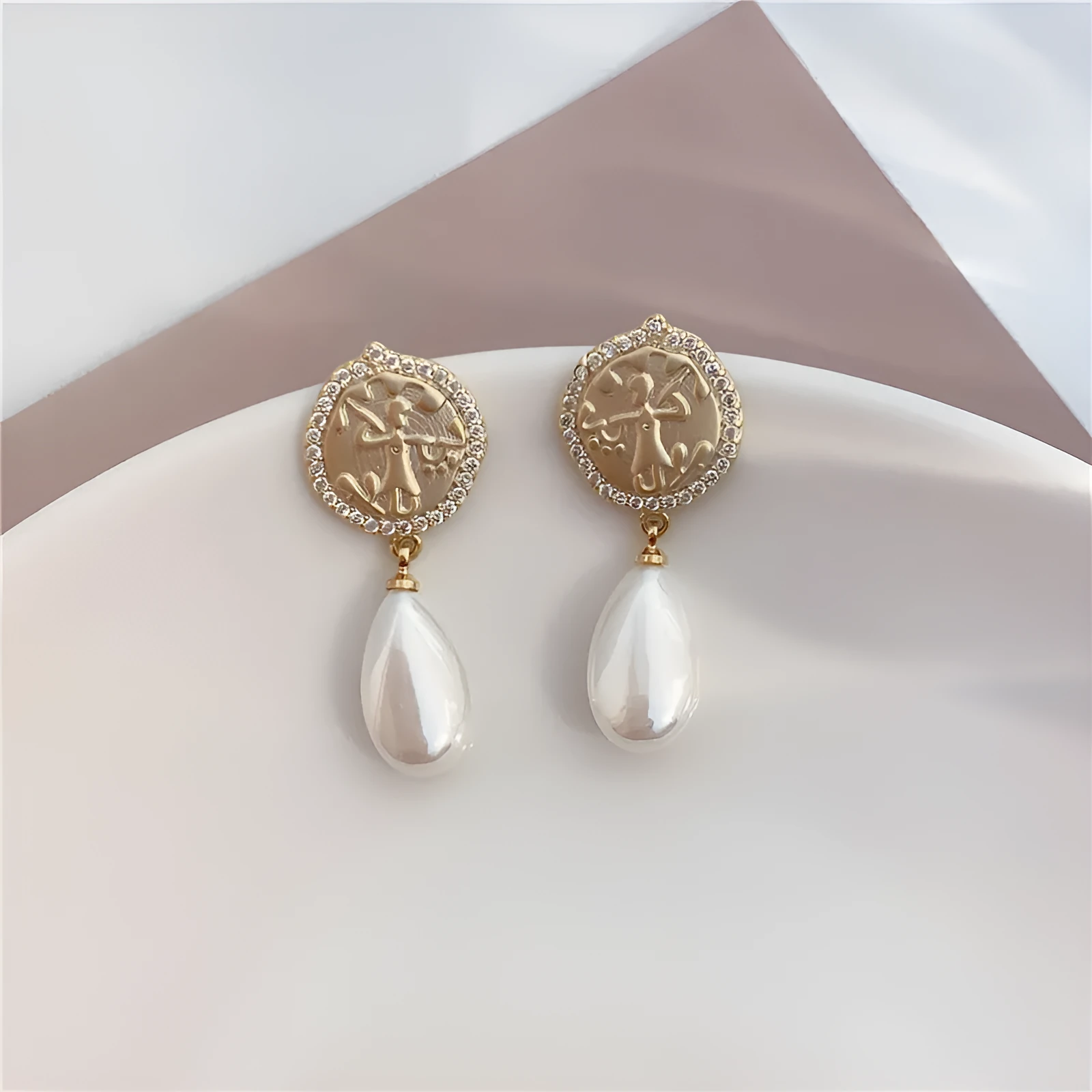 Water drop pearl earrings with micro-inlaid zircon, geometric shape, copper electroplated silver needle finish