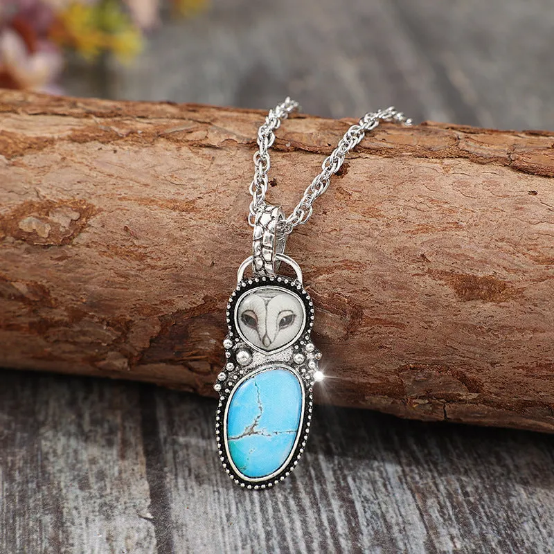 Vintage owl pendant necklace with turquoise alloy finish on zinc alloy cross chain