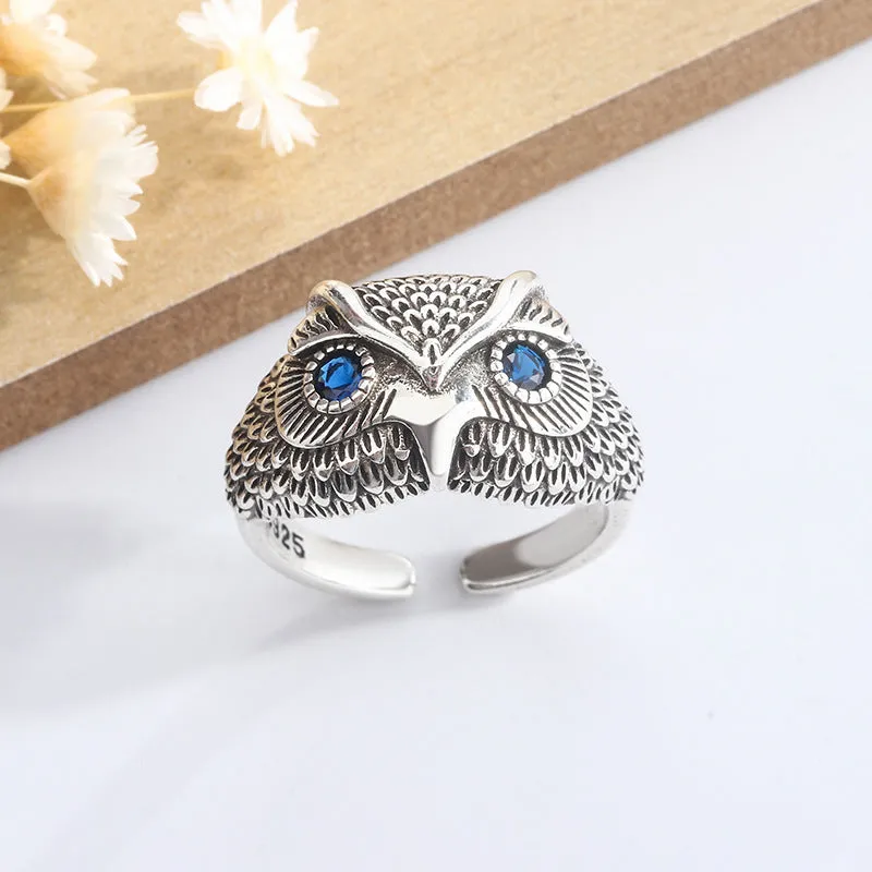 Retro vintage casual owl ring in copper with adjustable opening and blue gemstone finish