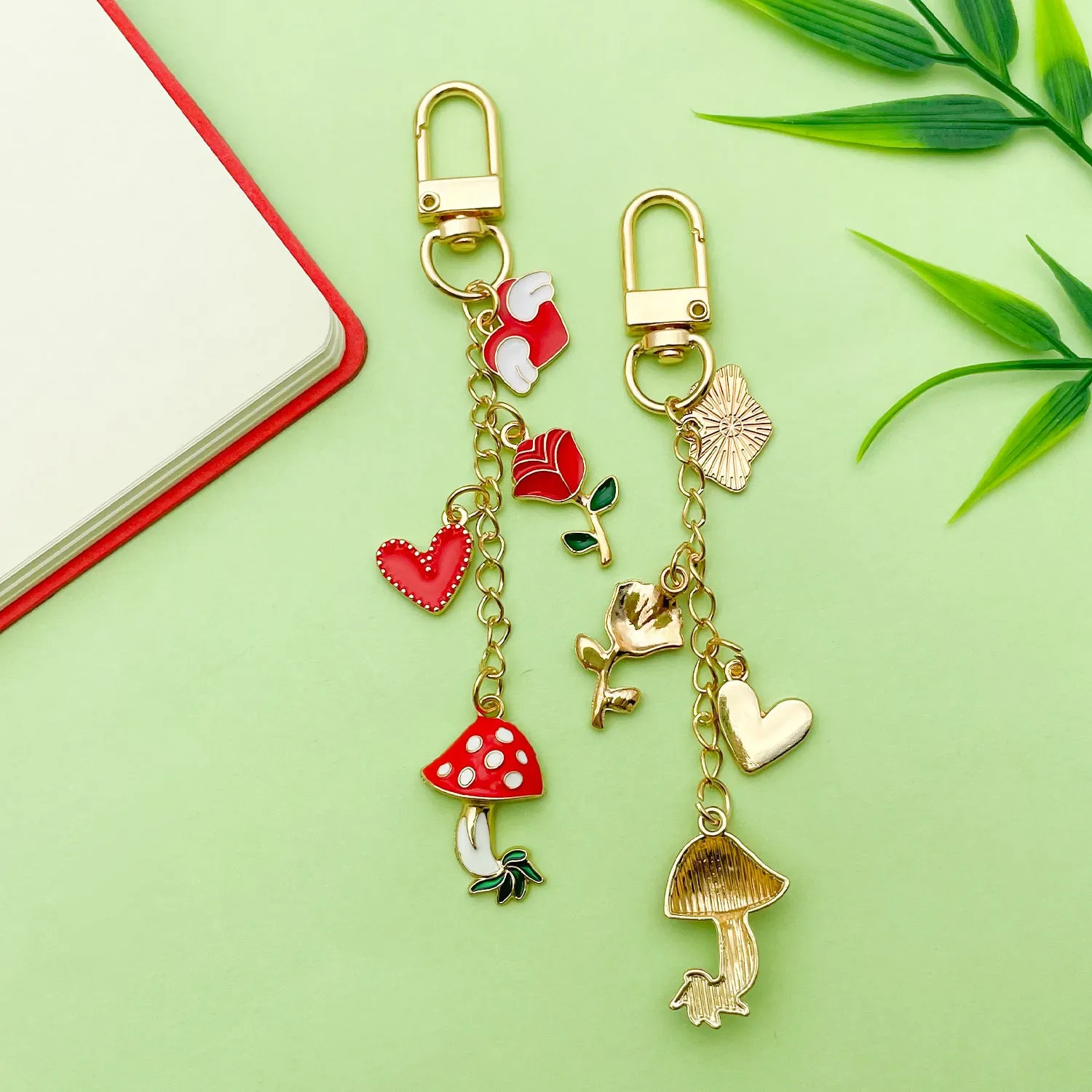 Red mushroom love heart rose heart-shaped alloy keychain with oil drip finish and unicorn pattern