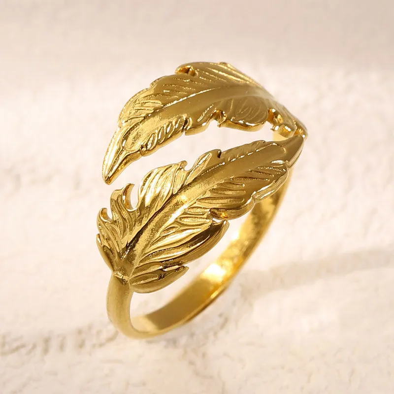 Women's adjustable feather ring in titanium steel with silver or gold electroplated finish