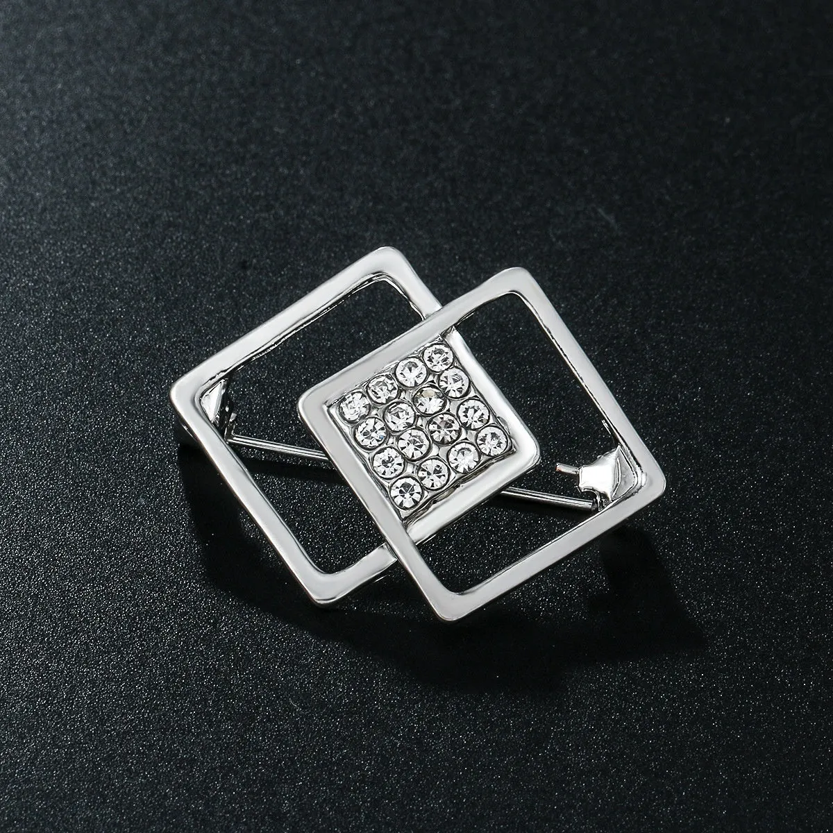 Minimalist pearl floral brooch with diamond flower detail in alloy, sweet and cool style, available in multiple colours
