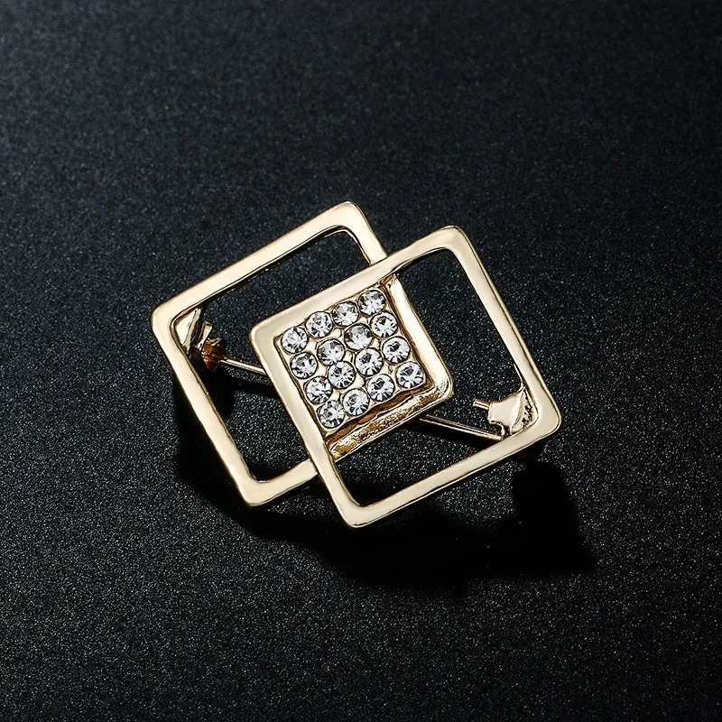 Minimalist pearl floral brooch with diamond flower detail in alloy, sweet and cool style, available in multiple colours