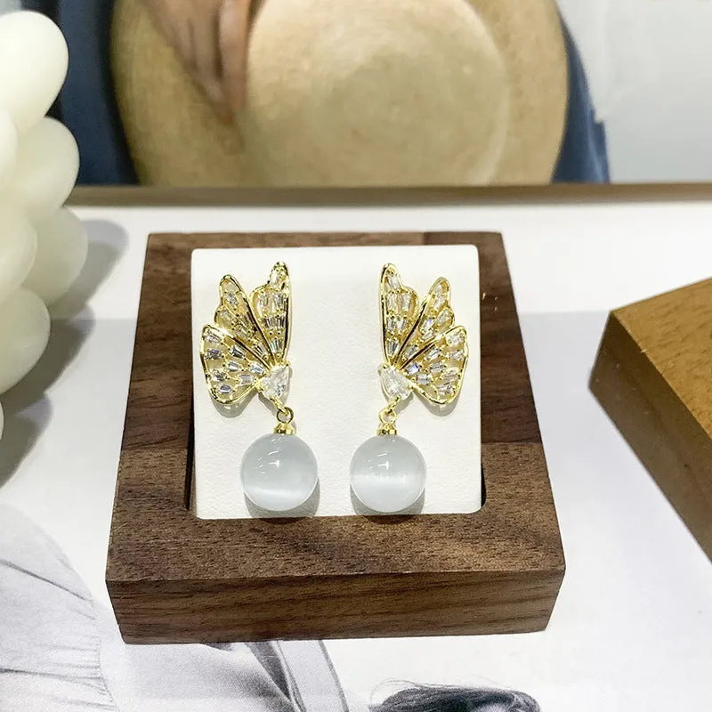 Fresh elegant minimalist women's high-end design earrings golden cats eye stone option