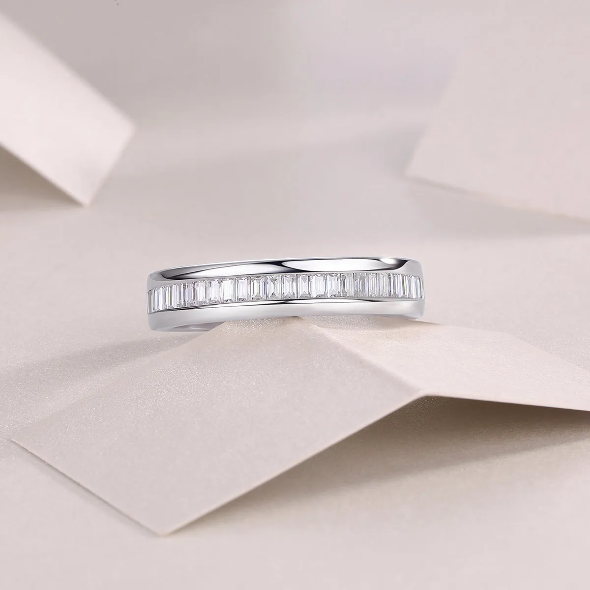 Square moissanite wedding ring set in S925 silver with platinum plating, gift box and GRA certificate