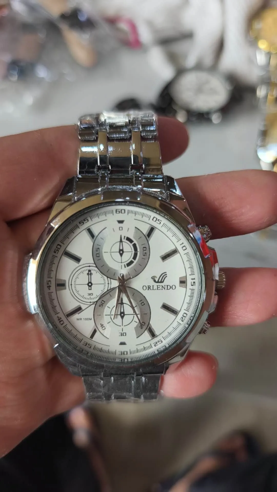 Men's multi-function three-eye quartz watch with pointer display in silver gold, leather strap, alloy case