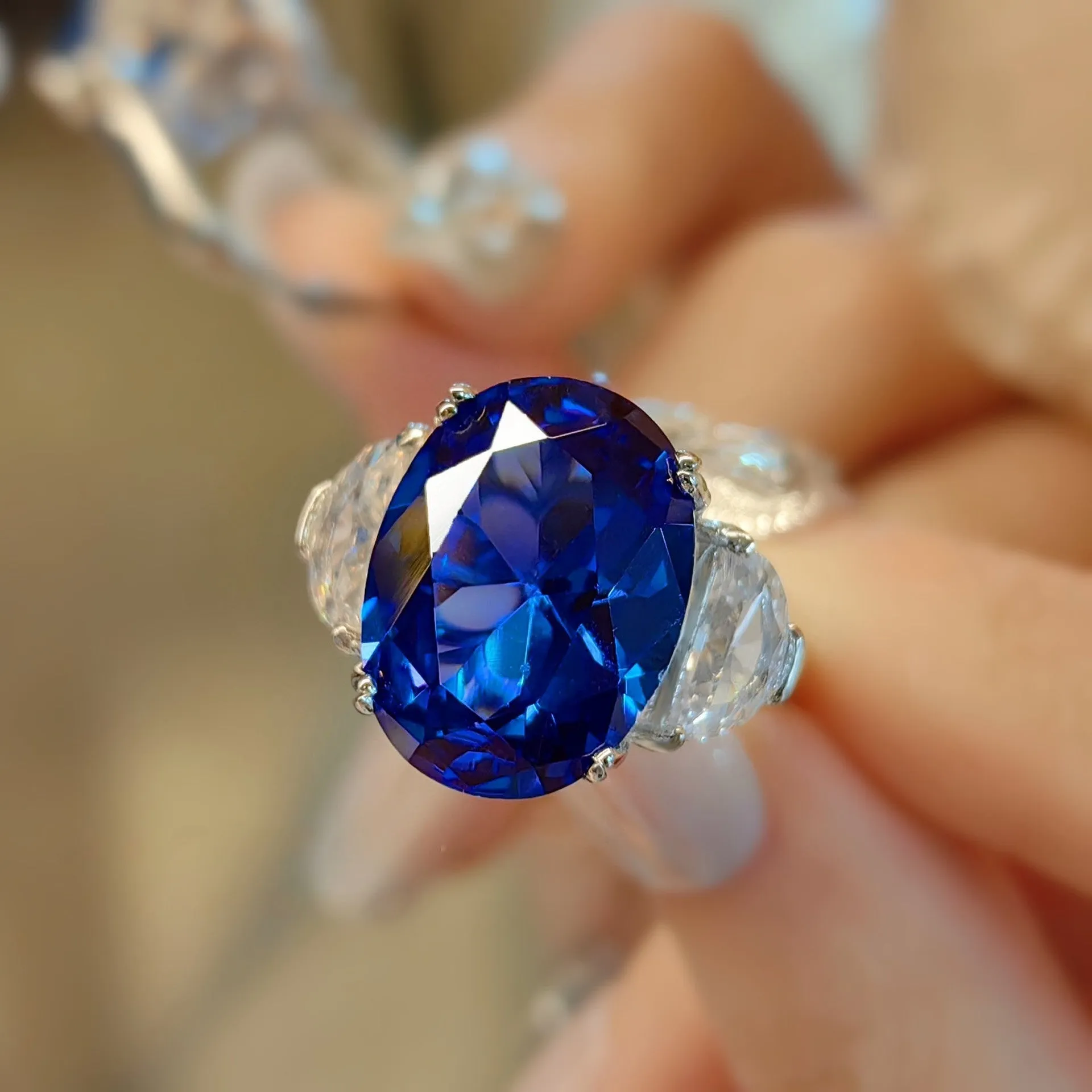 Blue geometric copper band ring with diamond setting for women