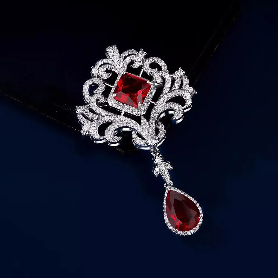 Emerald crystal hollow-out court-style brooch for women, alloy crown shape with tassel, 7x4cm, palace style green