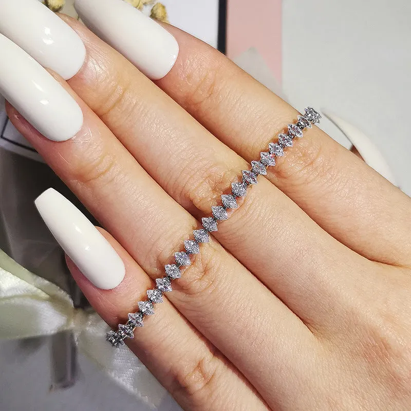 Geometric copper bracelet for women in 17cm size on a surface