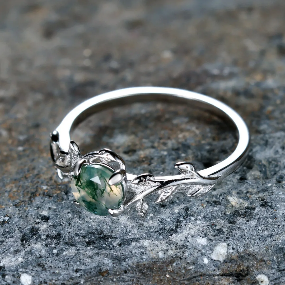 Women's copper ring with moss agate and aquamarine stones in a flower shape, electroplated finish, size option shown