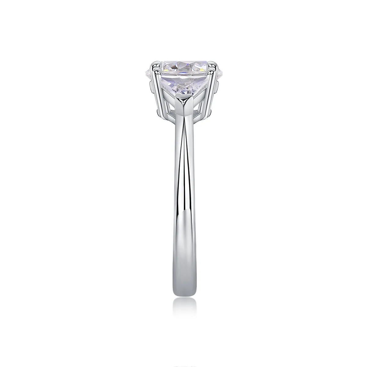 Ocean Diamond 2-carat moissanite wedding ring set in gold-plated S925 silver on a white background