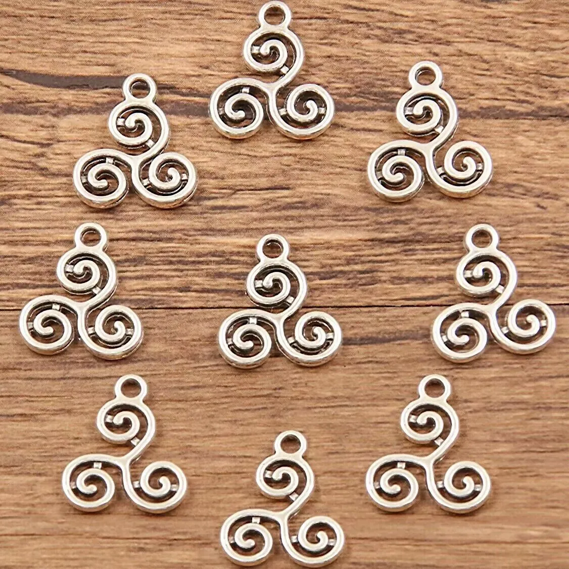 Double-sided hollow circle alloy pendant in simple round style, 7x11mm or 13x15mm, electroplated finish