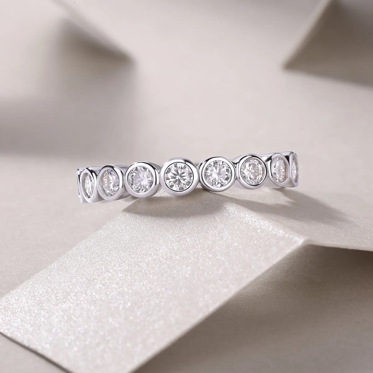 Moissanite wedding ring set in gold, platinum, and rose gold, S925 silver with platinum plating, sizes 5-9
