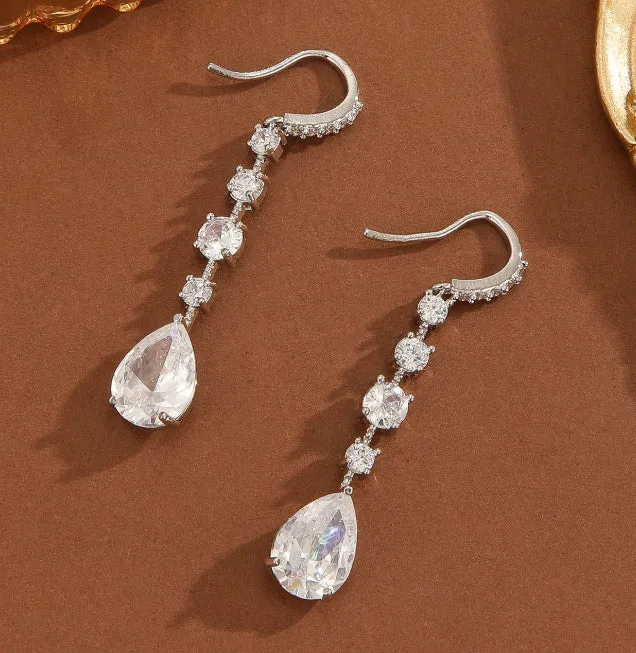 Silver white zircon pear-shaped drop high-carbon earrings on copper base for women