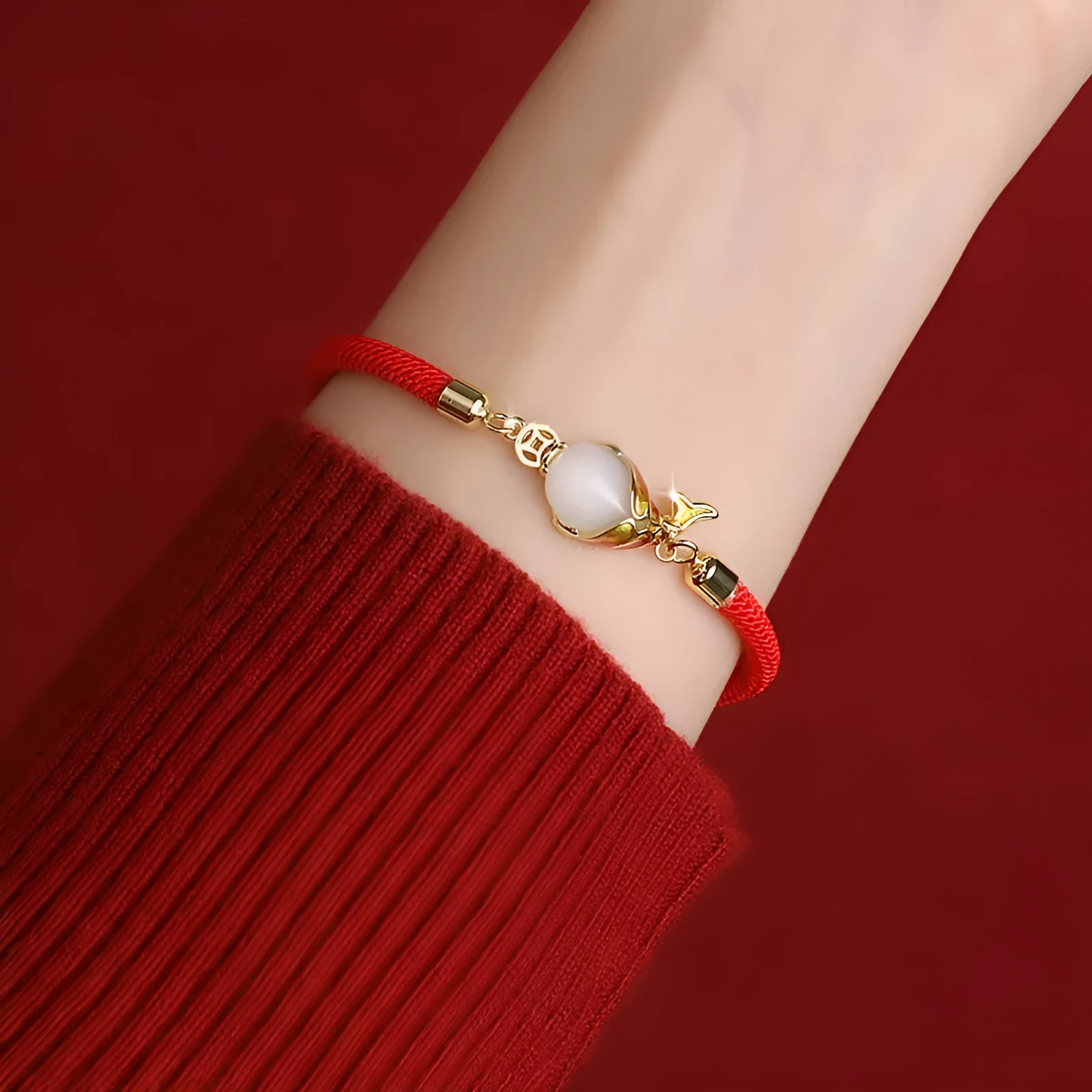 Women's lucky koi red copper necklace and bracelet set with retro carp design.