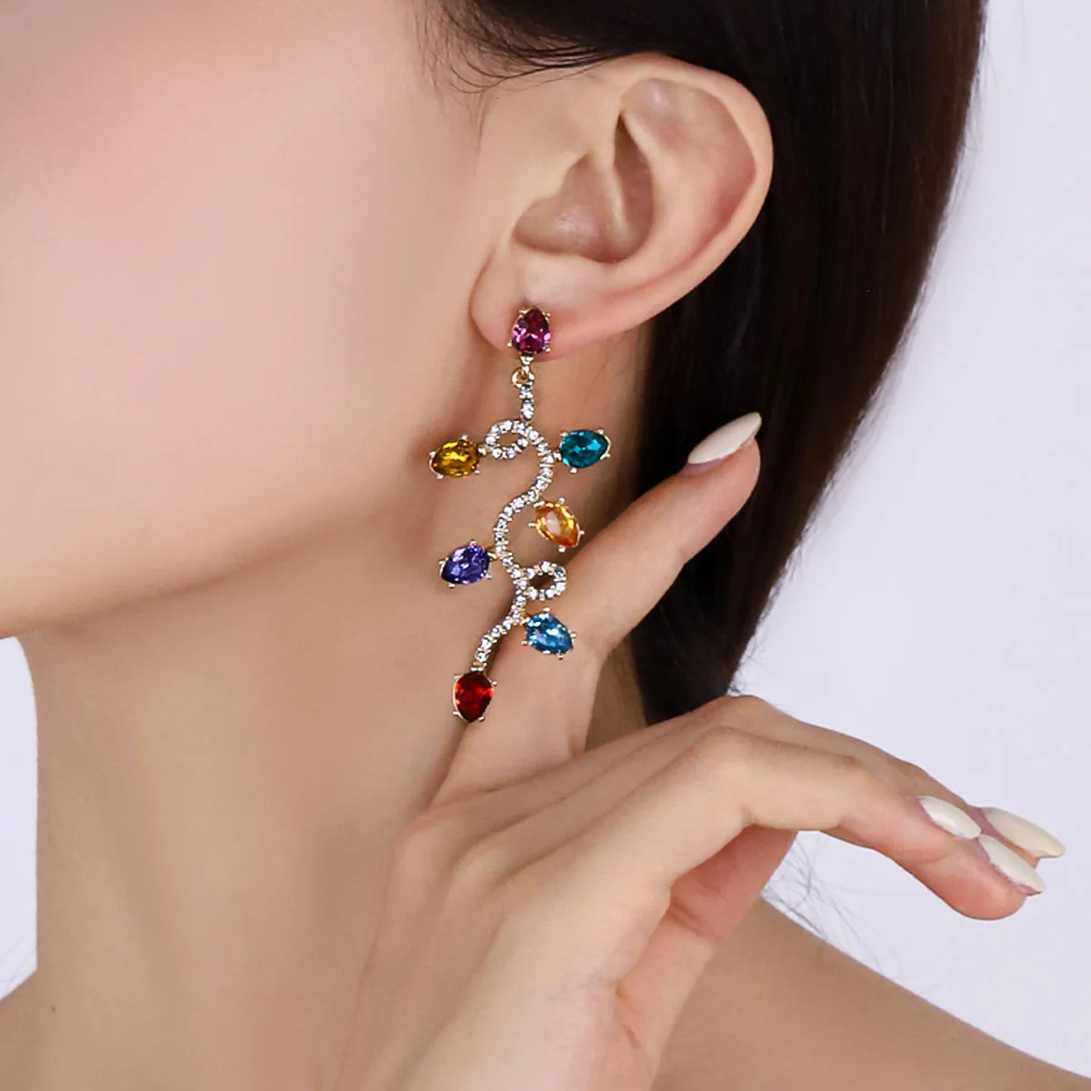 Retro small lantern zircon stud earrings in alloy geometric colourful finish