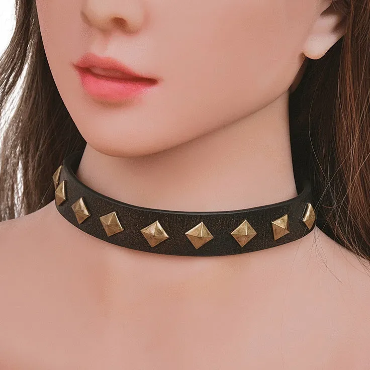 Bronze cowhide leather retro punk rivet collar for fashion or fetish wear