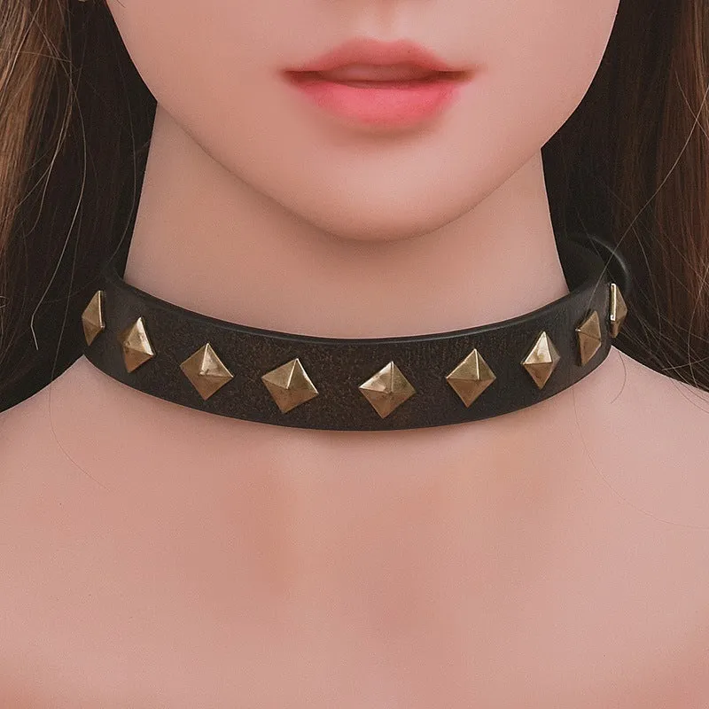 Bronze cowhide leather retro punk rivet collar for fashion or fetish wear