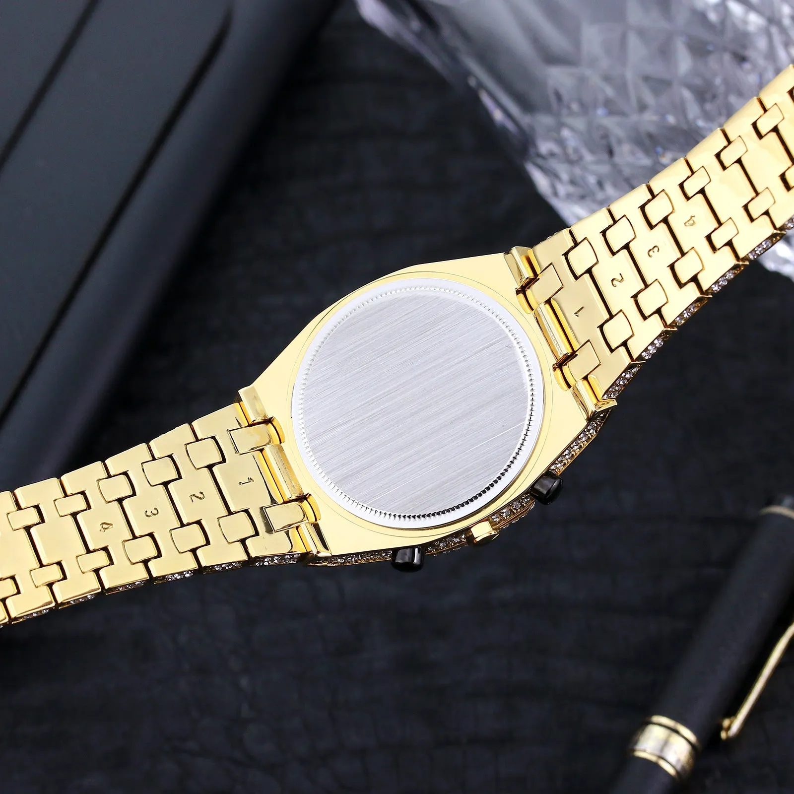 Full diamond three-eye chronograph quartz men's watch with 45mm gold alloy strap
