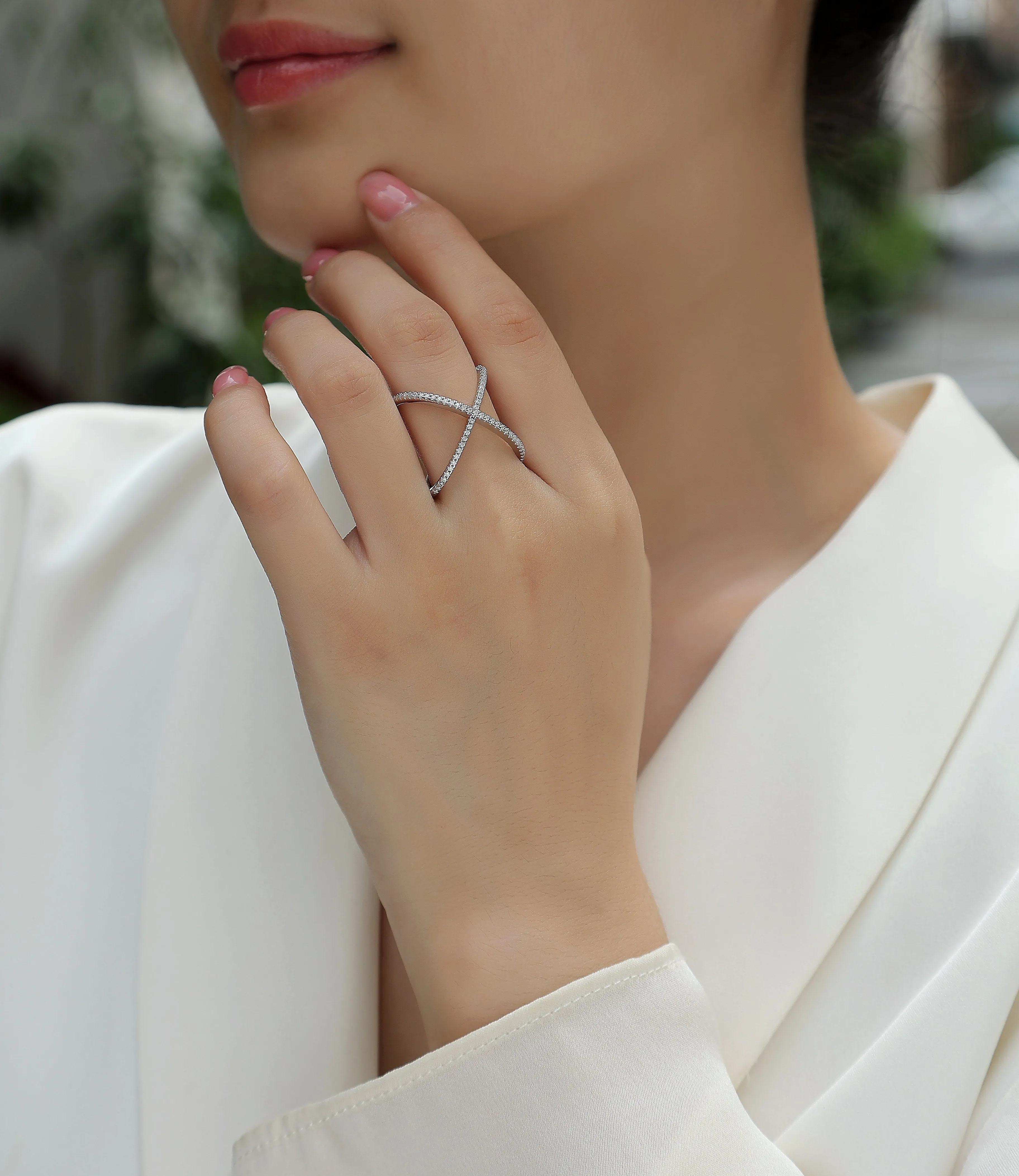 X-shaped heart moissanite wedding ring set in S925 silver with platinum plating gold colour