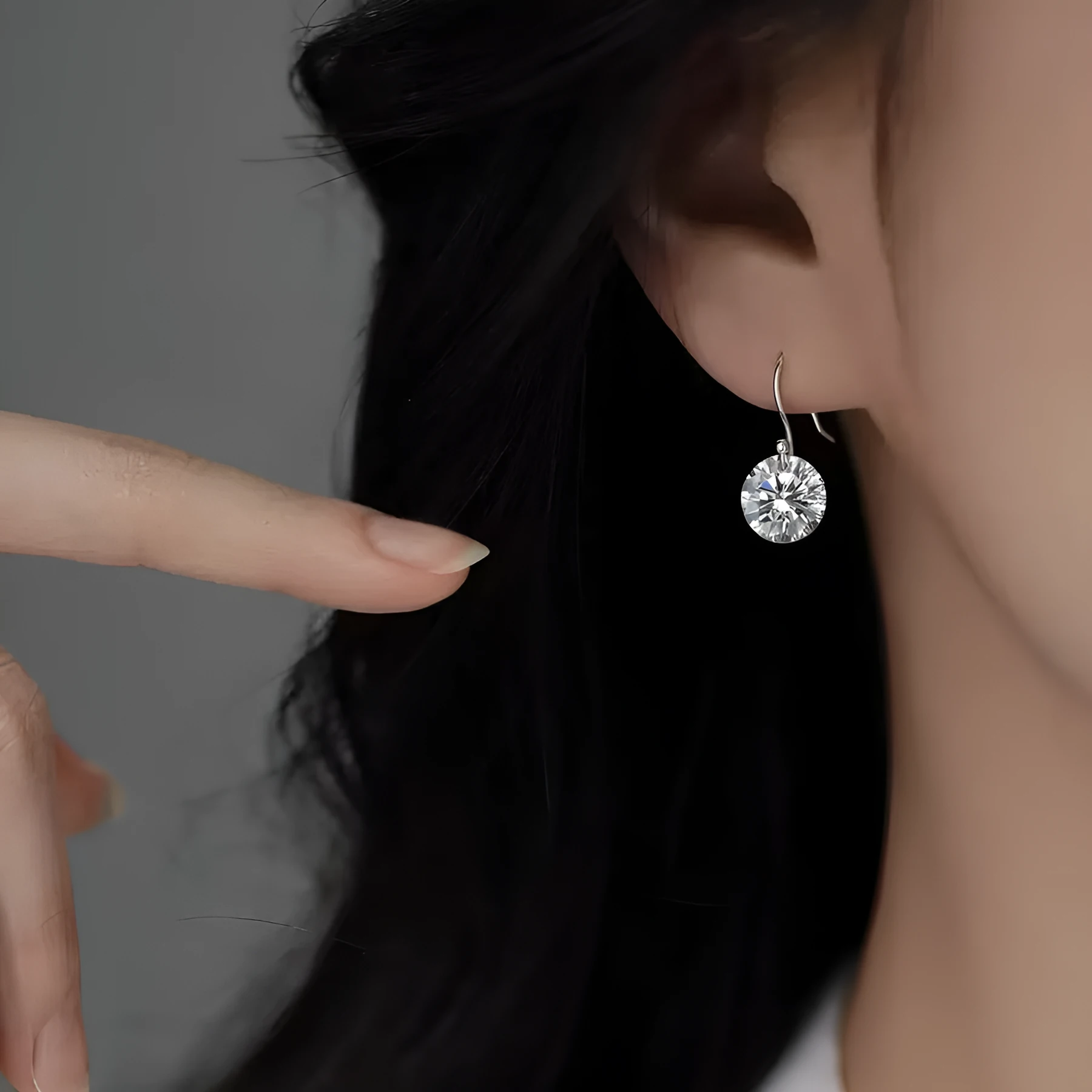 Women's light luxury copper earrings with round zircon stones in geometric shape, casual socialite style