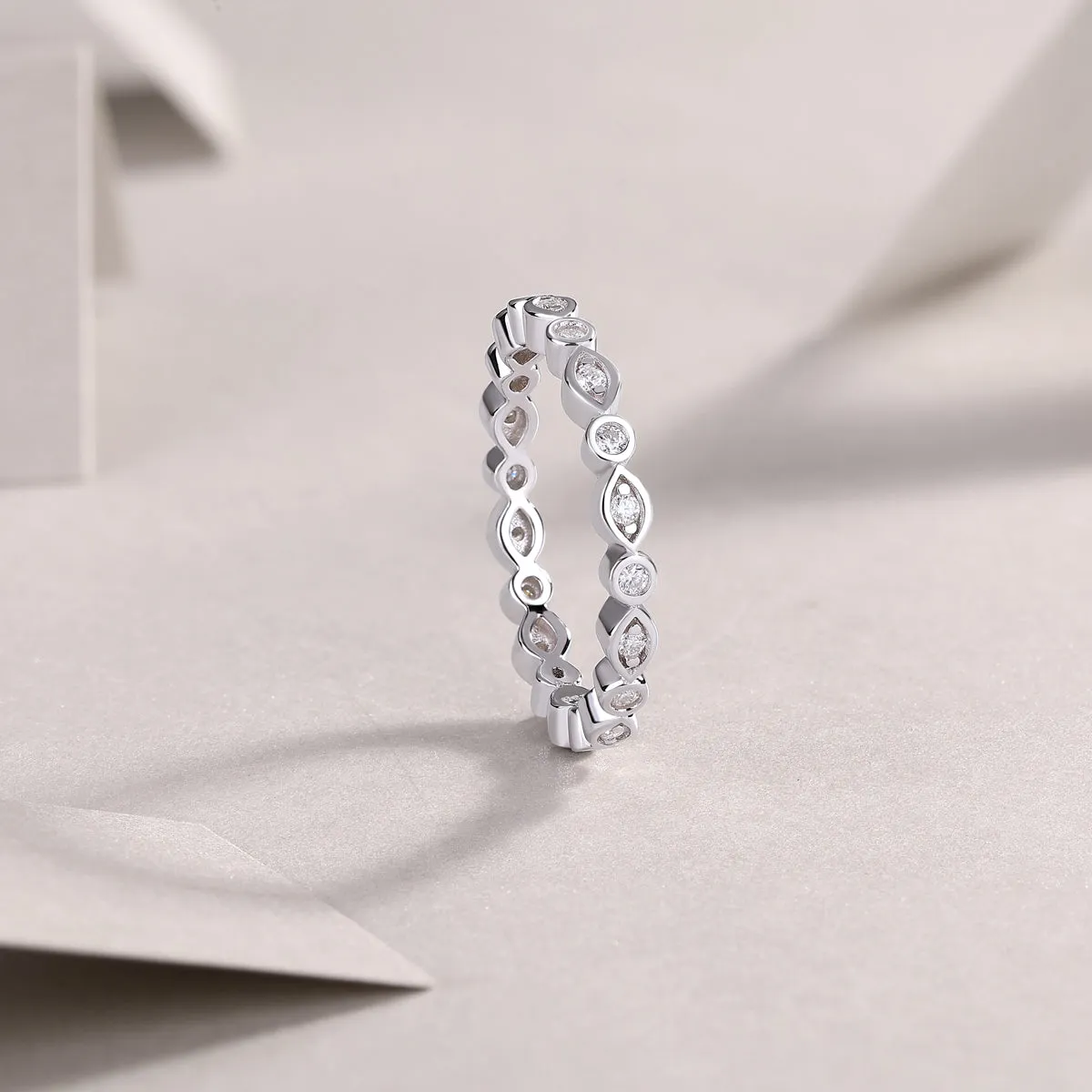 Starry Sky moissanite wedding ring set in S925 silver with platinum plating, gift box packaging, size 7